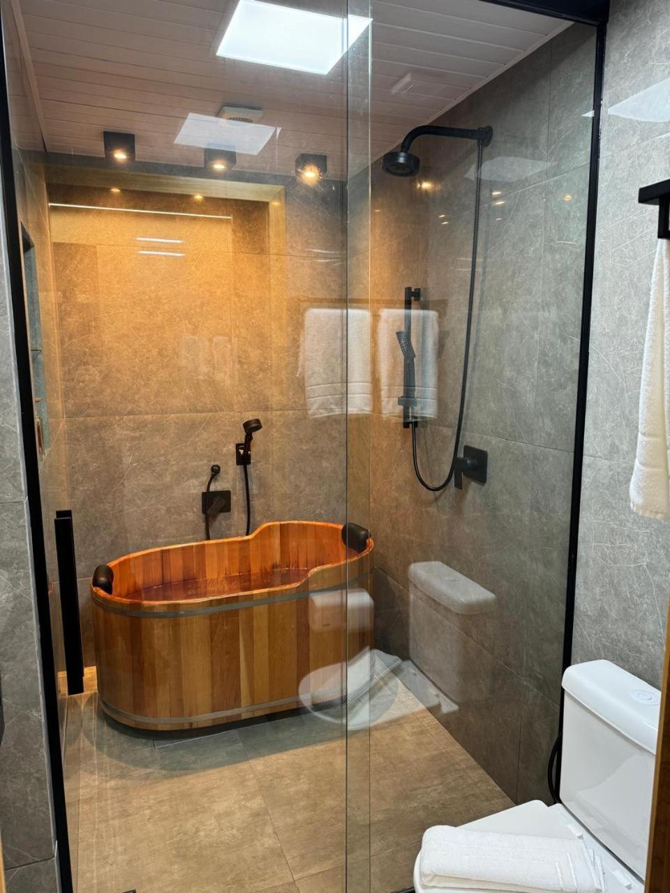 Hotel Thomasi Express Маринга Экстерьер фото
